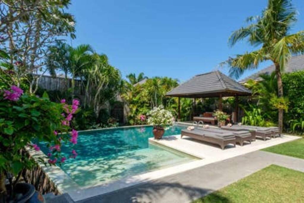 Kejora Beachfront Estate Sanur -Stunning Villa Eleven Esterno foto