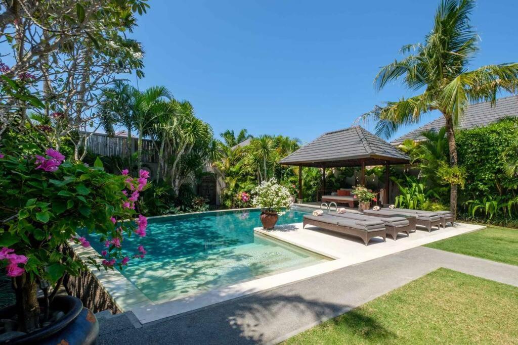Kejora Beachfront Estate Sanur -Stunning Villa Eleven Esterno foto